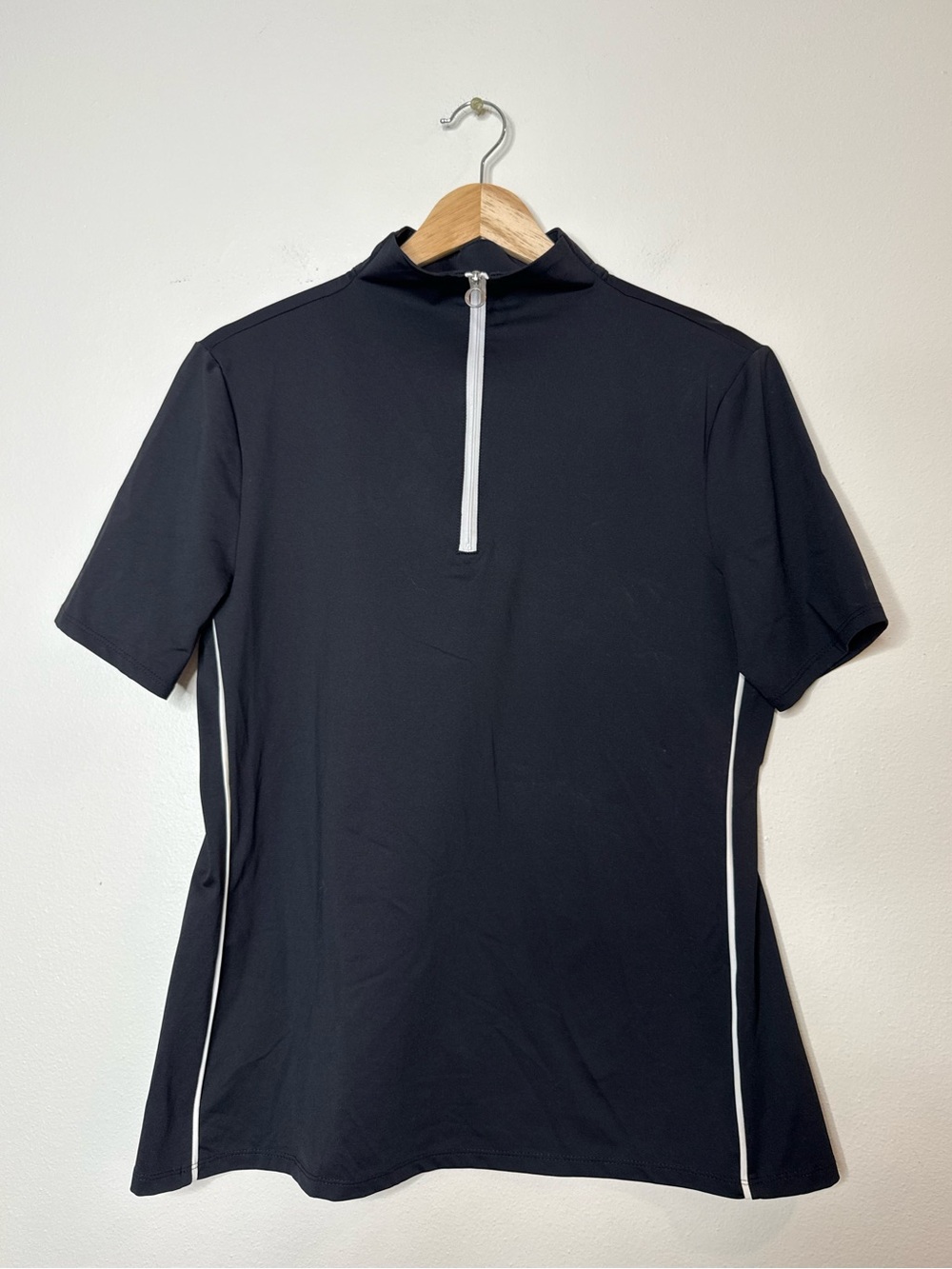 Kinona Golf Stretch Half Zip Mockneck Polo Contrast Piping Black & White Top